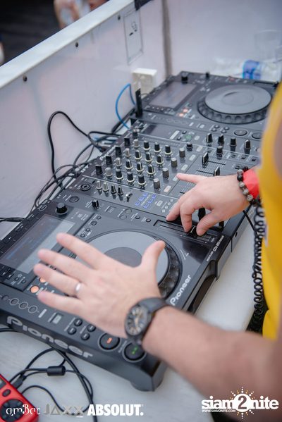 amBar Pool Party ที่ Four Points by Sheraton — photo 85