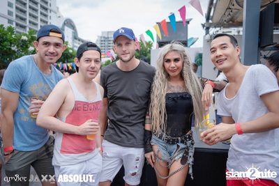 amBar Pool Party ที่ Four Points by Sheraton — photo 111