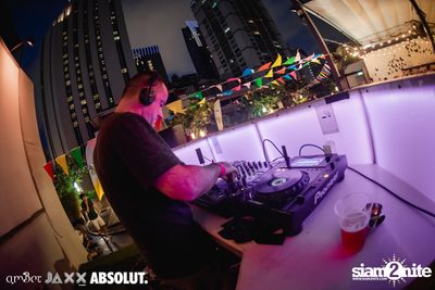 amBar Pool Party ที่ Four Points by Sheraton — photo 155