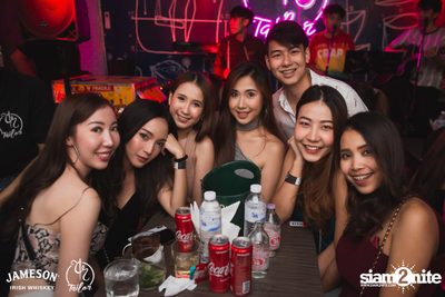 Season Five ที่ เทเลอร์ อโศก — photo 28