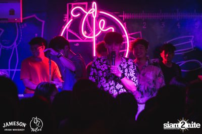 Season Five ที่ เทเลอร์ อโศก — photo 74