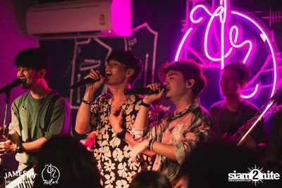 Season Five ที่ เทเลอร์ อโศก — photo 89