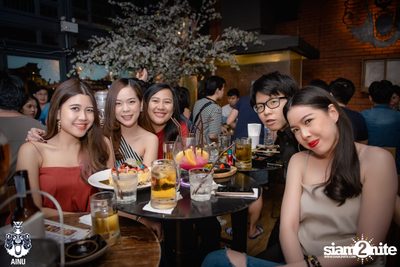 Saturday Night at Ainu Bar — photo 22