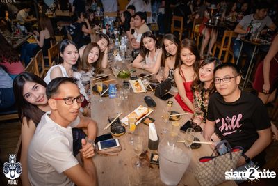Saturday Night at Ainu Bar — photo 24