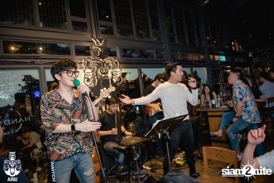 Saturday Night at Ainu Bar — photo 49