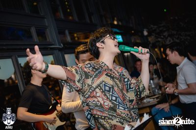 Saturday Night at Ainu Bar — photo 51