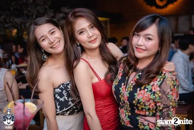 Saturday Night at Ainu Bar — photo 57