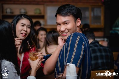 Saturday Night at Ainu Bar — photo 58