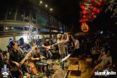 Saturday Night at Ainu Bar — photo 83
