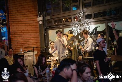 Saturday Night at Ainu Bar — photo 104
