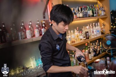 Saturday Night at Ainu Bar — photo 106