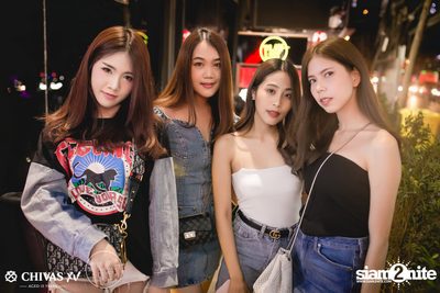 Win Sqweez Animal x Yokee Playboy ที่ เพลย์ลิสต์ เอกมัย — photo 18