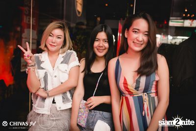 Win Sqweez Animal x Yokee Playboy ที่ เพลย์ลิสต์ เอกมัย — photo 31