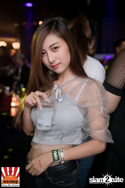 ตู่ ภพธร ที่ วอร์ม อัพ คาเฟ่ เชียงใหม่ — photo 12