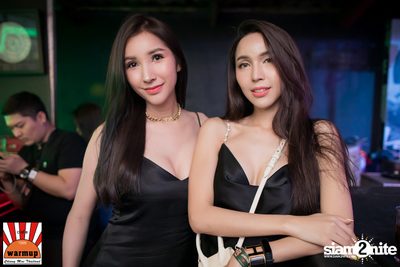 ตู่ ภพธร ที่ วอร์ม อัพ คาเฟ่ เชียงใหม่ — photo 13
