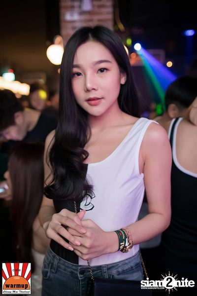 ตู่ ภพธร ที่ วอร์ม อัพ คาเฟ่ เชียงใหม่ — photo 21