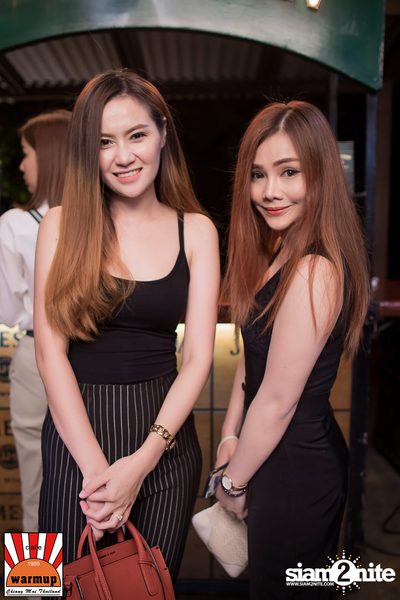 ตู่ ภพธร ที่ วอร์ม อัพ คาเฟ่ เชียงใหม่ — photo 33