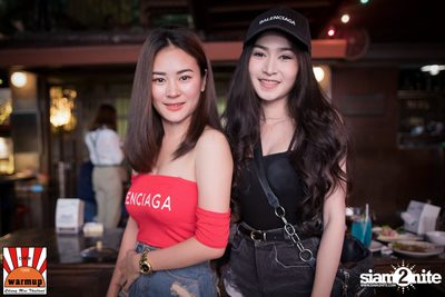 ตู่ ภพธร ที่ วอร์ม อัพ คาเฟ่ เชียงใหม่ — photo 34