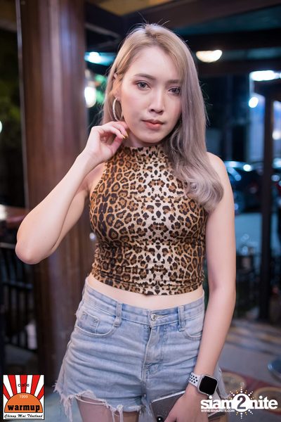 ตู่ ภพธร ที่ วอร์ม อัพ คาเฟ่ เชียงใหม่ — photo 44