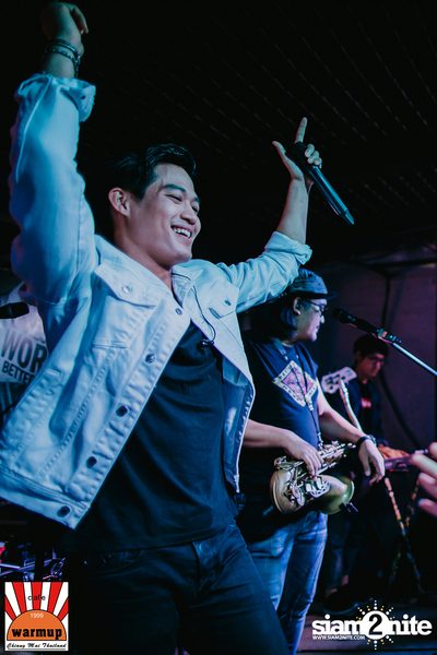 ตู่ ภพธร ที่ วอร์ม อัพ คาเฟ่ เชียงใหม่ — photo 72