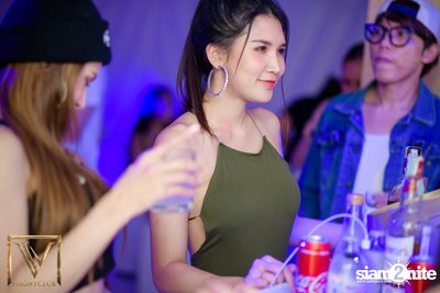 Friday Night at V Nightclub — photo 81