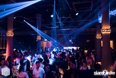 Friday Night at BARBARBAR — photo 11