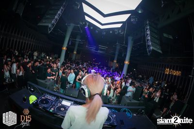Friday Night at BARBARBAR — photo 40