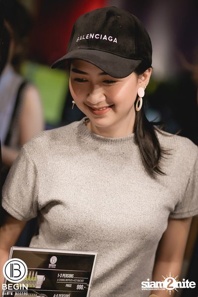 Klear ที่ บีกิน บาร์ — photo 1