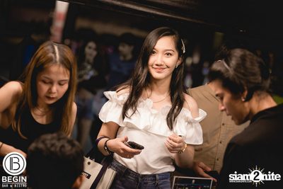 Klear ที่ บีกิน บาร์ — photo 7