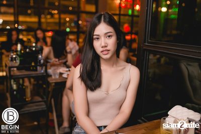 Klear ที่ บีกิน บาร์ — photo 46