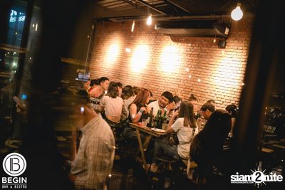 Klear ที่ บีกิน บาร์ — photo 47