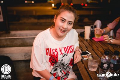 Klear ที่ บีกิน บาร์ — photo 53