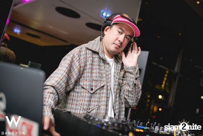 Girls Gone Wild at Woobar at W Bangkok — photo 4