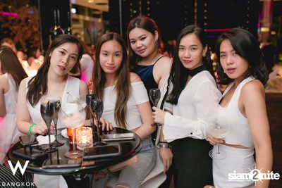 Girls Gone Wild at Woobar at W Bangkok — photo 9