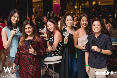 Girls Gone Wild at Woobar at W Bangkok — photo 35