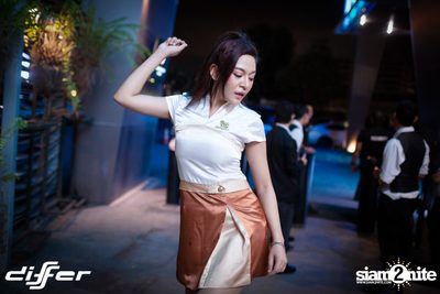 Urboy TJ x Oat Pramote ที่ ดิฟเฟอร์ ผับ พัทยา — photo 5