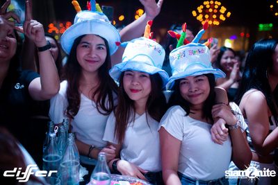 Urboy TJ x Oat Pramote ที่ ดิฟเฟอร์ ผับ พัทยา — photo 78