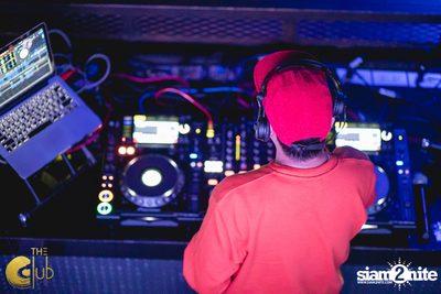 Saturdays with the BKK Invaders ที่ เดอะคลับคอย — photo 32