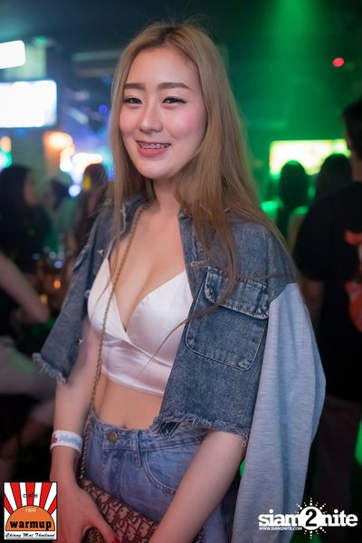 Meyou ที่ วอร์ม อัพ คาเฟ่ เชียงใหม่ — photo 10