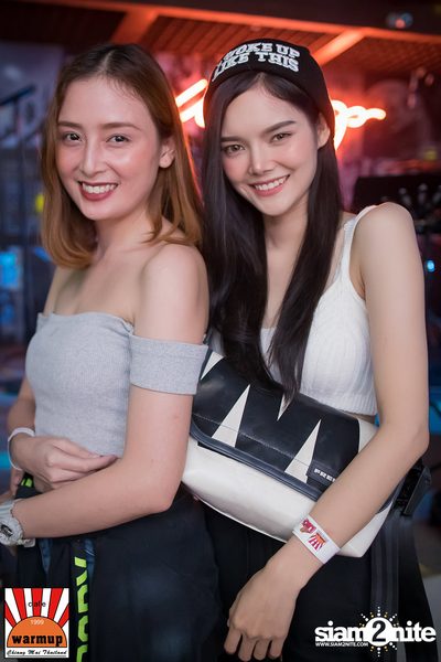 Meyou ที่ วอร์ม อัพ คาเฟ่ เชียงใหม่ — photo 21