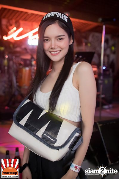 Meyou ที่ วอร์ม อัพ คาเฟ่ เชียงใหม่ — photo 23
