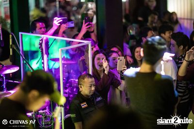 Flure ที่ เพลย์ลิสต์ เอกมัย — photo 72