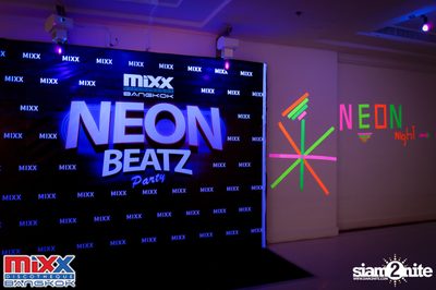 Neon BeatZ Party at MIXX Bangkok — photo 1
