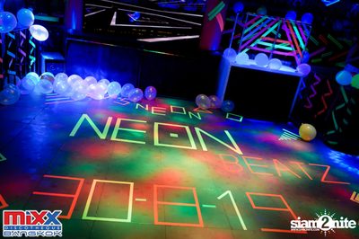 Neon BeatZ Party at MIXX Bangkok — photo 10