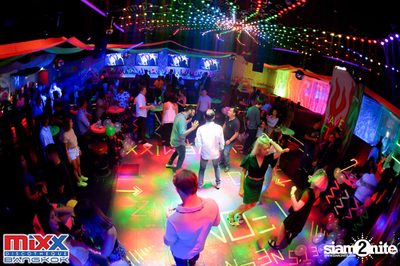 Neon BeatZ Party at MIXX Bangkok — photo 49