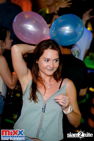Neon BeatZ Party at MIXX Bangkok — photo 86