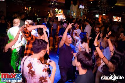 Neon BeatZ Party at MIXX Bangkok — photo 99