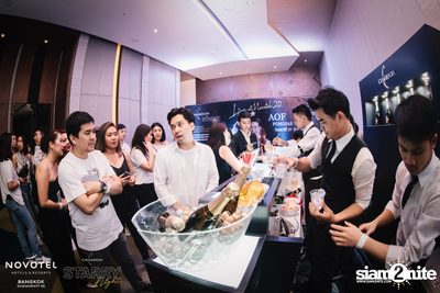 อ๊อฟ ปองศักดิ์ Live ที่ โนโวเทล กรุงเทพ สุขุมวิท 20 — photo 6