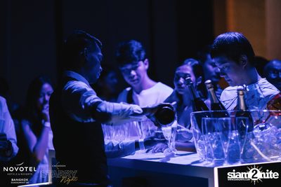 อ๊อฟ ปองศักดิ์ Live ที่ โนโวเทล กรุงเทพ สุขุมวิท 20 — photo 108