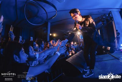 อ๊อฟ ปองศักดิ์ Live ที่ โนโวเทล กรุงเทพ สุขุมวิท 20 — photo 131